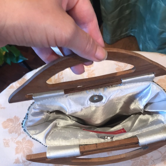 Vintage Mother of Pearl Purse - Picture 5 of 11